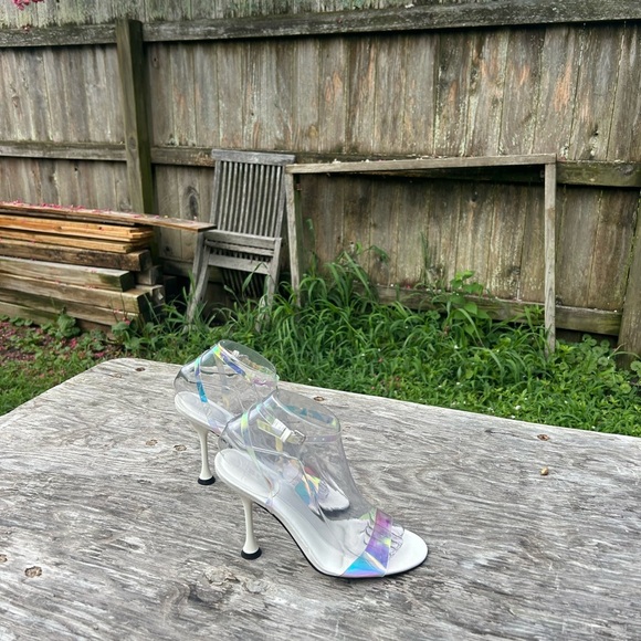 Marc‎ Fisher Women's Calisty White & Holographic Heeled Sandal Size 7 - Picture 1 of 7